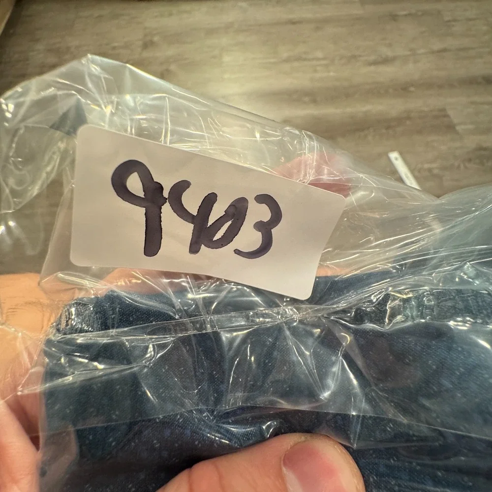 Express Shirt Mens Small Blue Denim Chambray Long Sleeve Button Up Western Adult - Picture 9 of 9